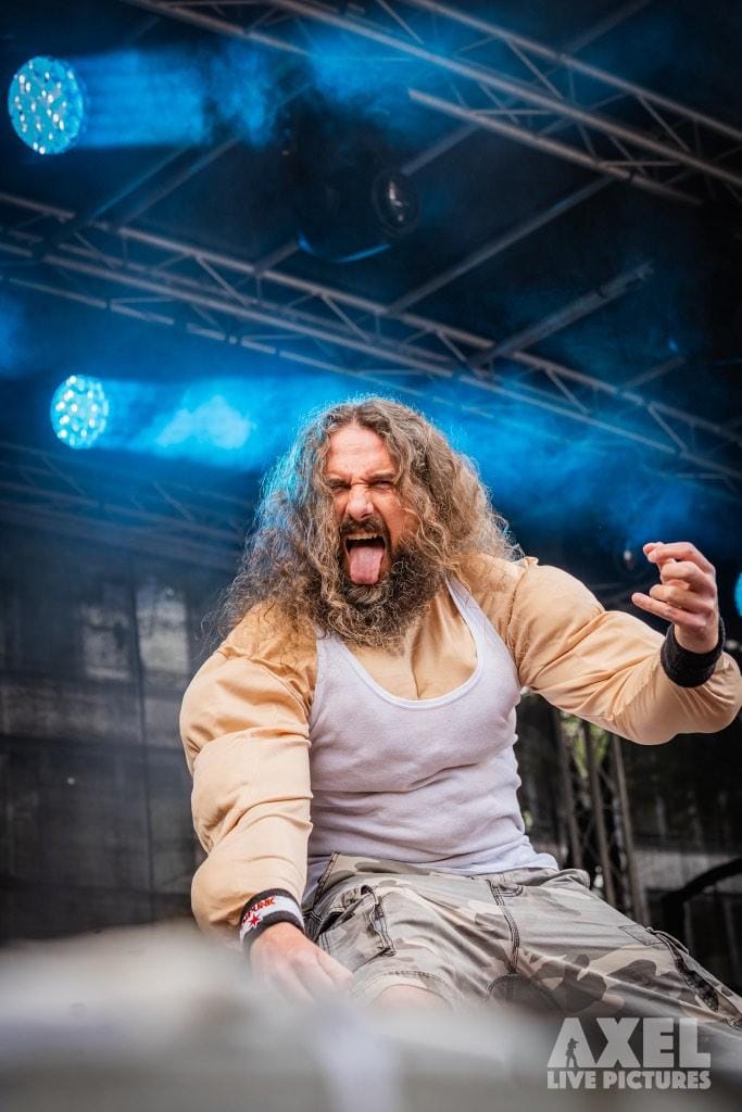 Axel Live Pictures